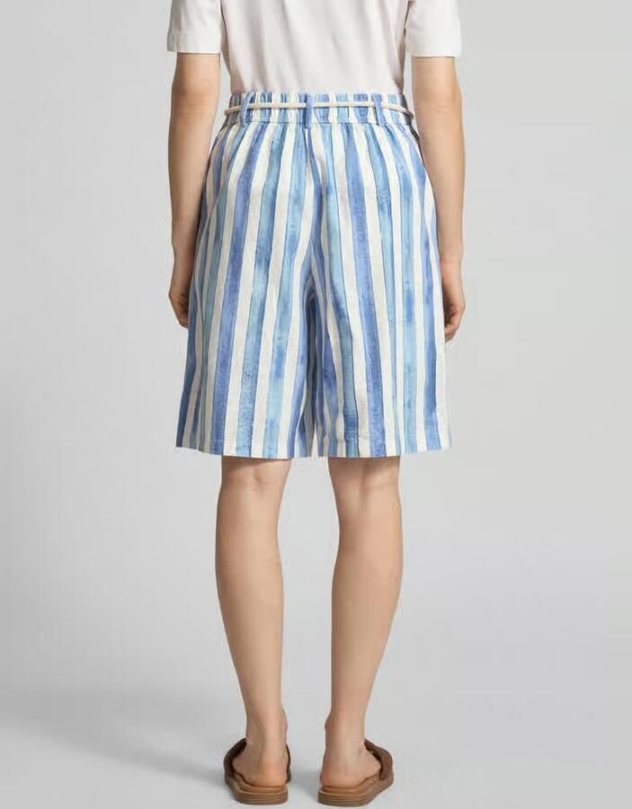 Christian Berg Woman Baggy fit linnen bermuda met strikceintuur
