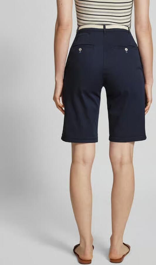 Christian Berg Woman Bermuda met riem en Franse steekzakken