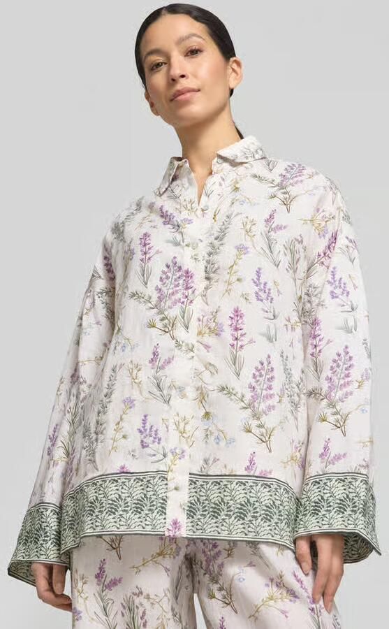 Christian Berg Woman Bloemen Linnen Blouse met lange mouwen met lavendelprint