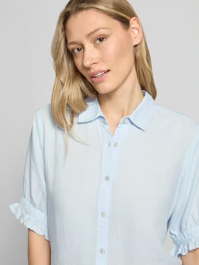 Christian Berg Woman Blouse met linnen en met ruchezoom