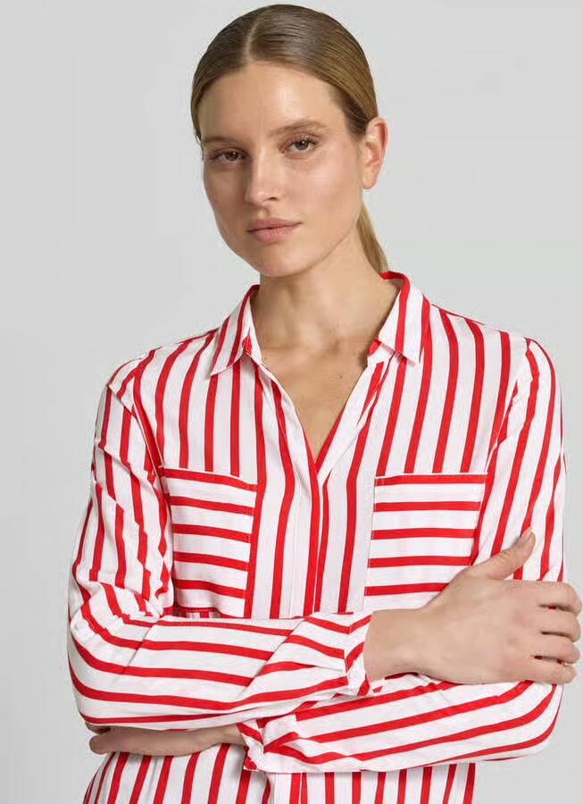 Christian Berg Woman Blouse van viscose met borstzakken - Foto 3