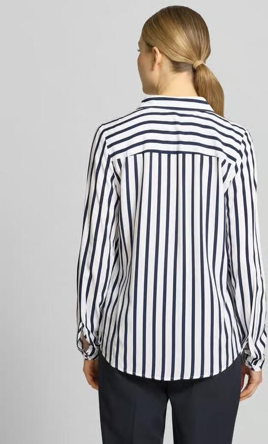 Christian Berg Woman Blouse van viscose met borstzakken