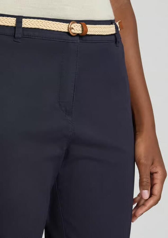 Christian Berg Woman chino met riem en achterzakken