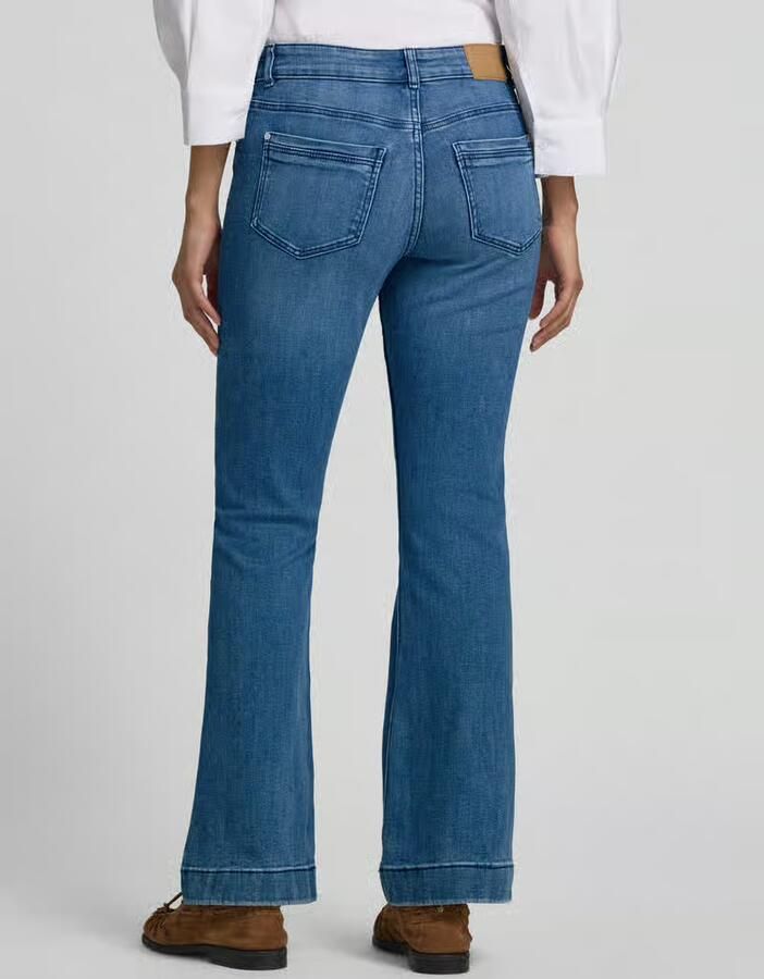 Christian Berg Woman flared fit jeans van katoenmix - Foto 2