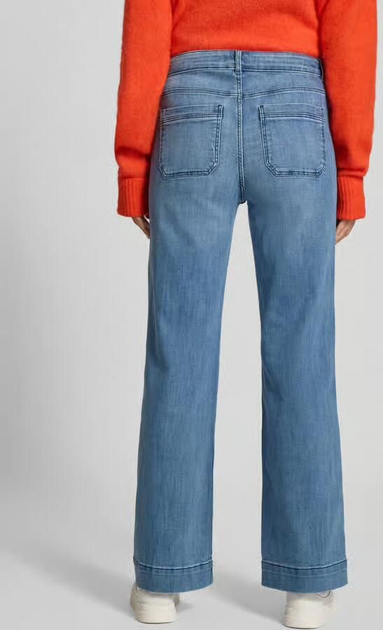 Christian Berg Woman Flared fit jeans van katoenmix met paspelzakken