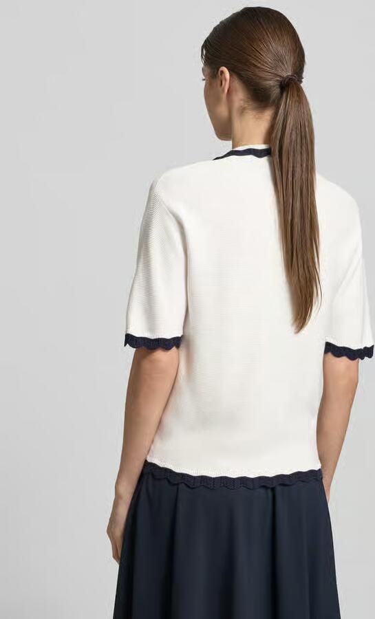 Christian Berg Woman Gebreid shirt met polokraag en V-hals - Foto 3