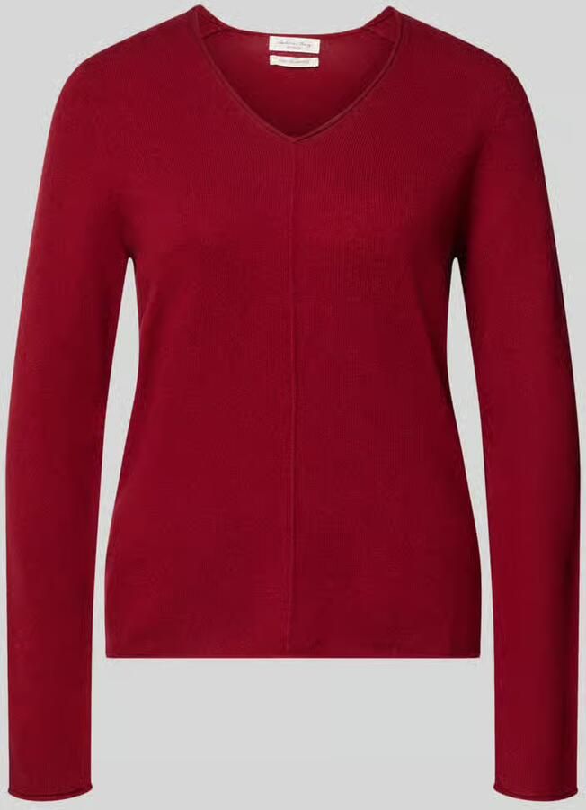 Christian Berg Woman Gebreide pullover van kasjmier met v-hals