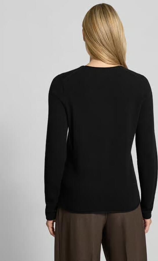 Christian Berg Woman Gebreide pullover van kasjmier met v-hals - Foto 2