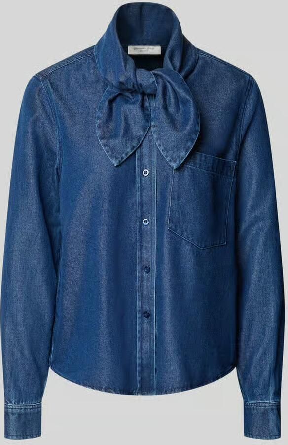 Christian Berg Woman jeansblouse met strik en borstzak