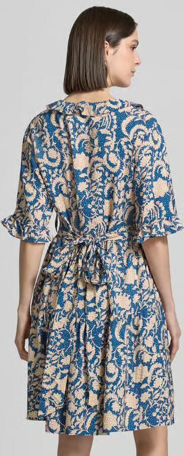 Christian Berg Woman Knie-lange jurk van viscose in all-over look