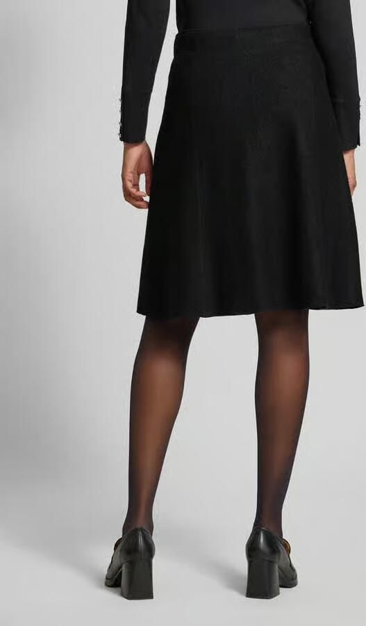 Christian Berg Woman Knie-lange rok van mix van viscose en wol - Foto 4