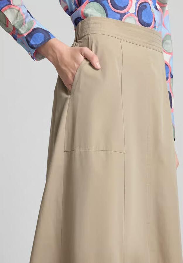Christian Berg Woman Midirok met steekzakken