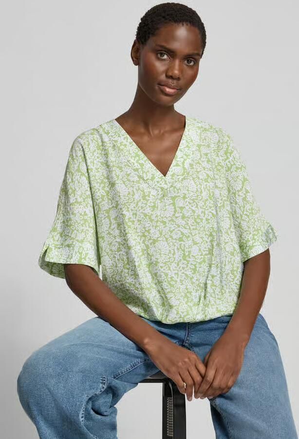Christian Berg Woman regular fit blouse met V-hals en 1 2-mouwen