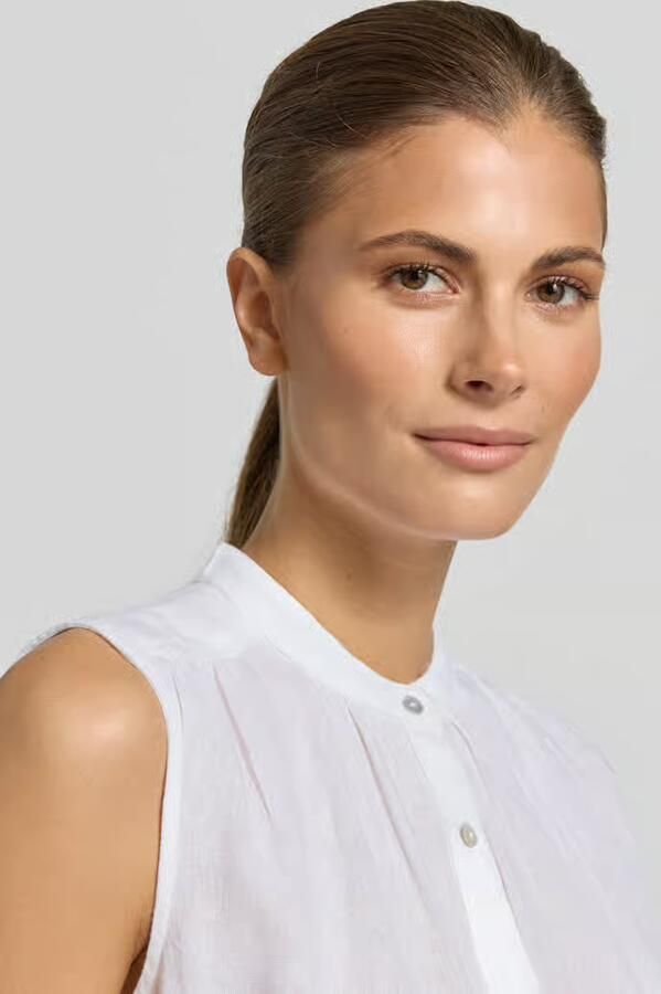 Christian Berg Woman regular fit blousetop van viscose-linnenmix