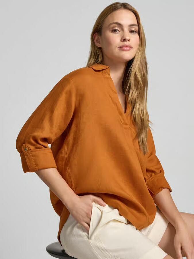 Christian Berg Woman regular fit linnen blouse met V-hals