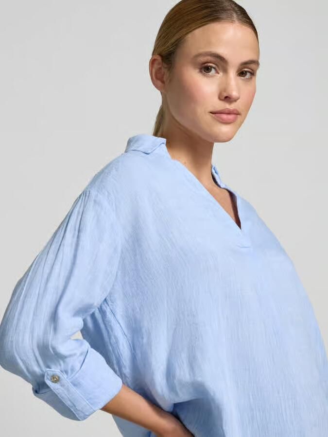 Christian Berg Woman regular fit linnen blouse met V-hals