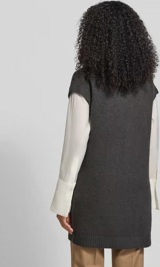 Christian Berg Woman Regular fit mouwloos vest met wol en V-hals