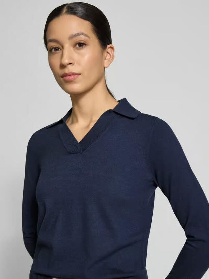 Christian Berg Woman Regular fit shirt met lange mouwen van viscosemix met polokraag