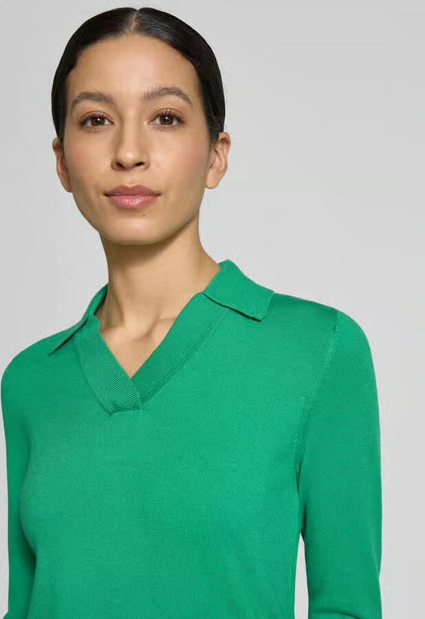 Christian Berg Woman Regular fit shirt met lange mouwen van viscosemix met polokraag