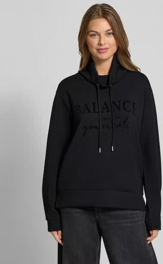 Christian Berg Woman Regular fit sweatshirt met statement in reliëf - Foto 2