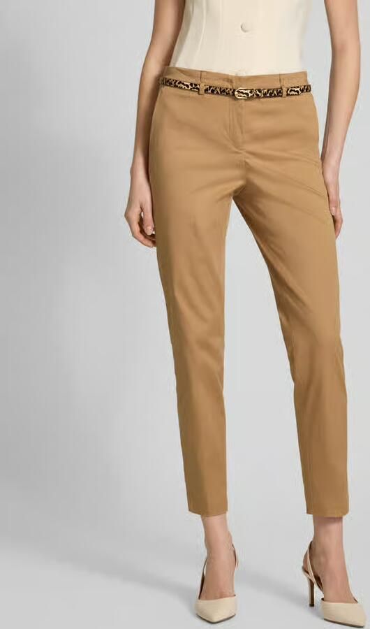 Christian Berg Woman slim fit broek in verkorte pasvorm met riem - Foto 4