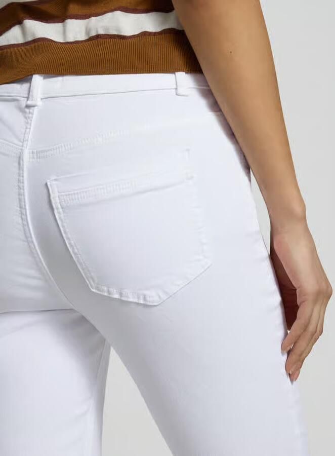 Christian Berg Woman Slim fit jeans in verkorte pasvorm met steekzakken