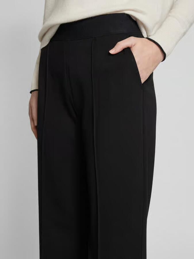Christian Berg Woman Straight leg stoffen broek met vaste persplooien