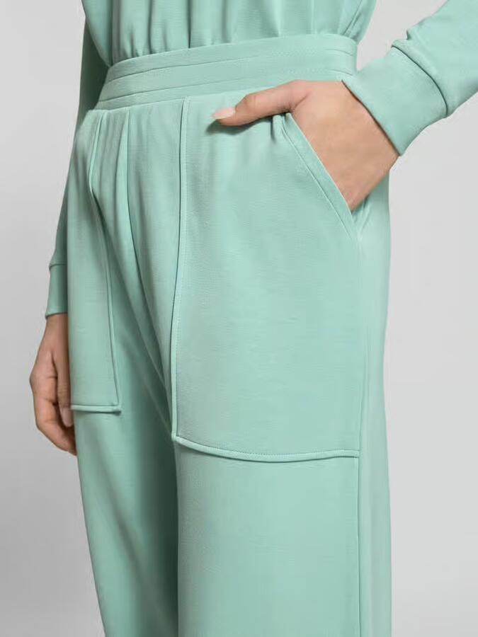 Christian Berg Woman Sweatpants met Steekzakken en omslag