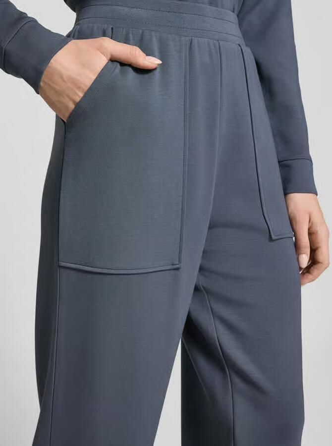 Christian Berg Woman Sweatpants met Steekzakken en omslag