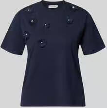 Christian Berg Woman T-shirt met bloemapplicaties