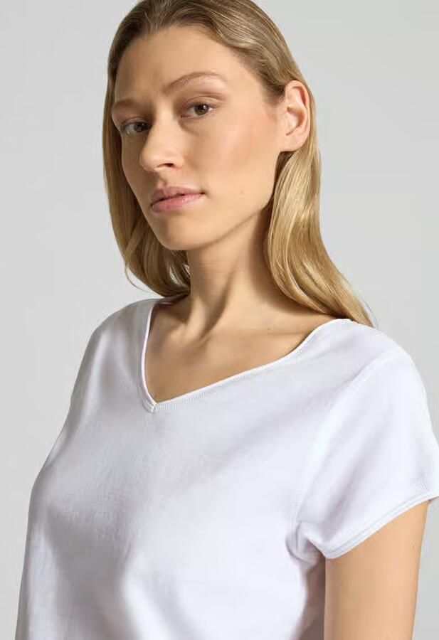 Christian Berg Woman T-shirt met V-hals