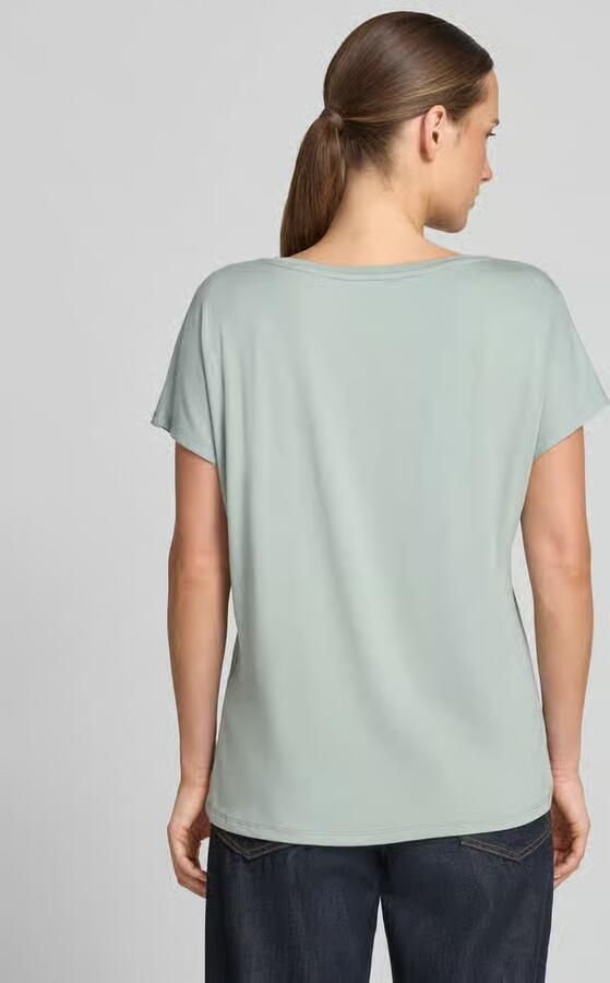 Christian Berg Woman T-shirt van mix van viscose en elastaan met v-hals - Foto 2