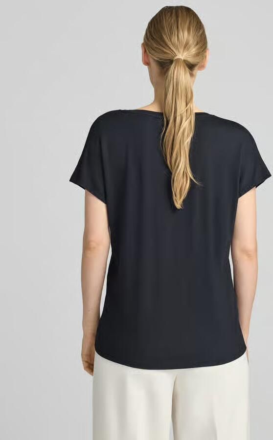 Christian Berg Woman T-shirt van mix van viscose en elastaan met v-hals - Foto 3