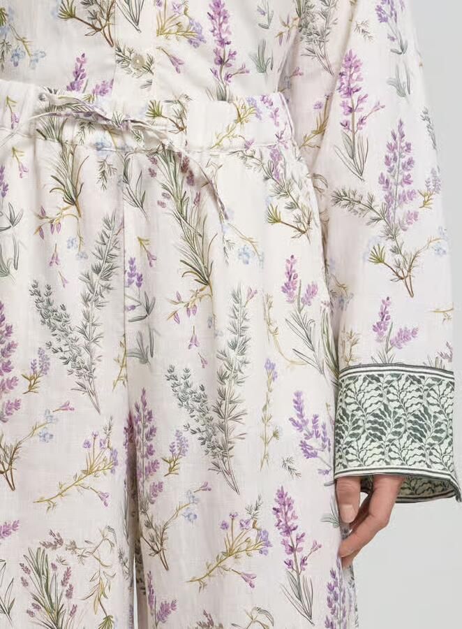 Christian Berg Woman Wide leg linnenbroek met lavendelprint