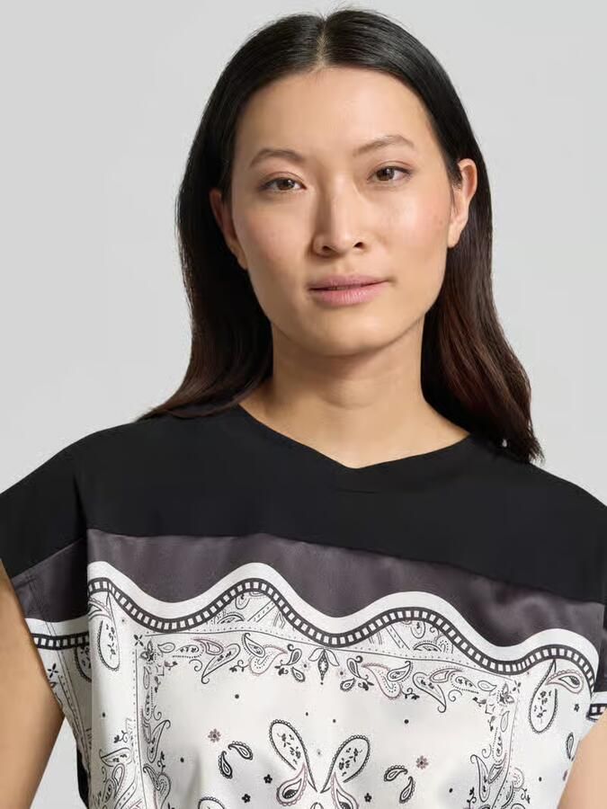 Christian Berg Woman Selection Blouseshirt met knoopdetail