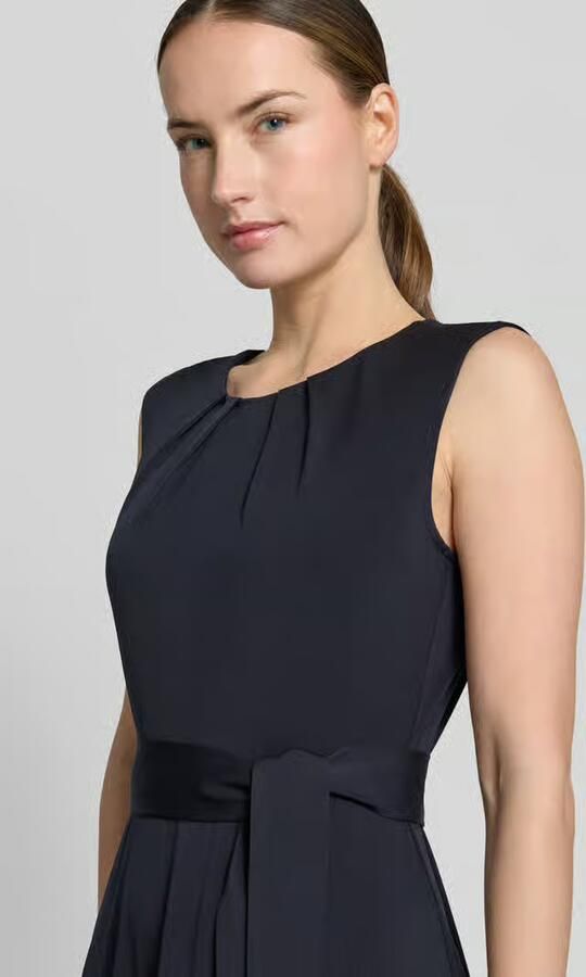 Christian Berg Woman Selection Cocktailjurk met Strikceintuur