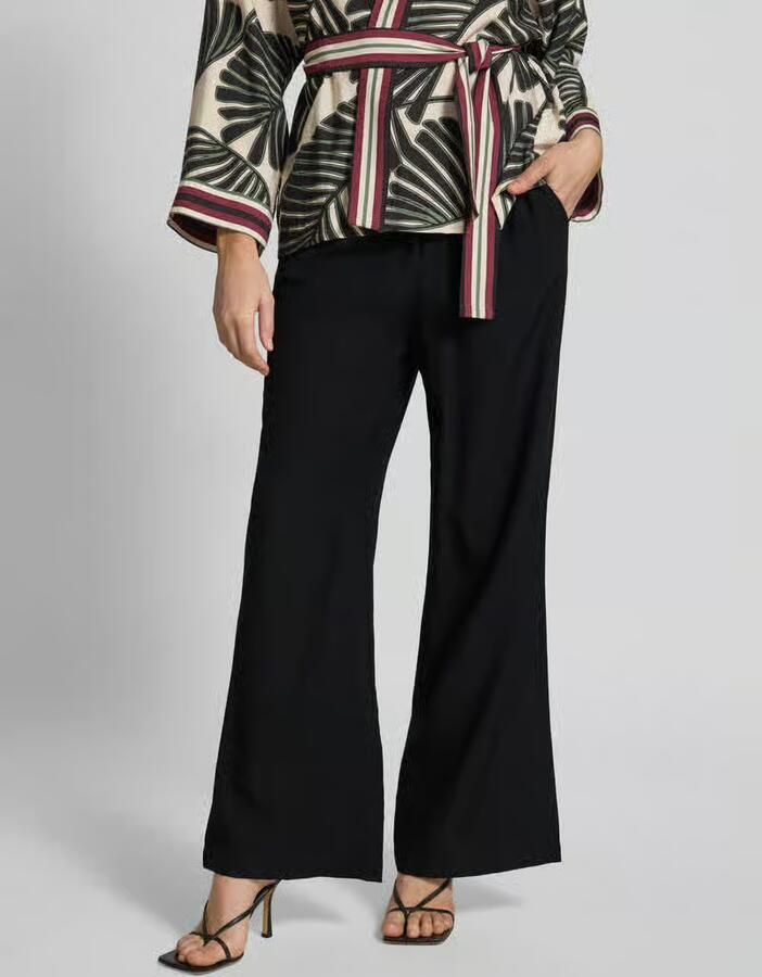 Christian Berg Woman Selection Flared fit stoffen broek van viscosemix - Foto 3
