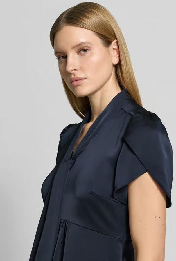 Christian Berg Woman Selection Midi-jurk met V-hals en Strik