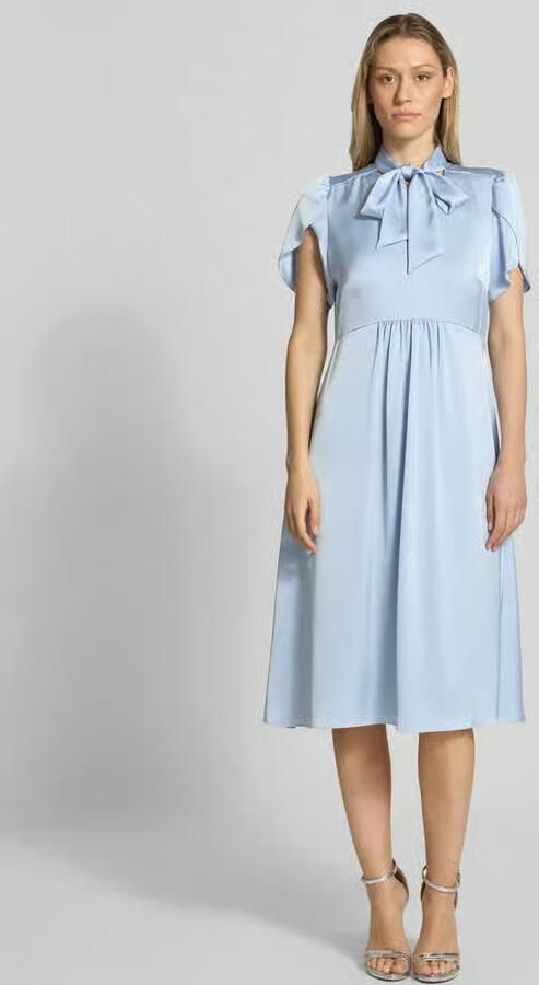 Christian Berg Woman Selection Midi-jurk met V-hals en Strik - Foto 3