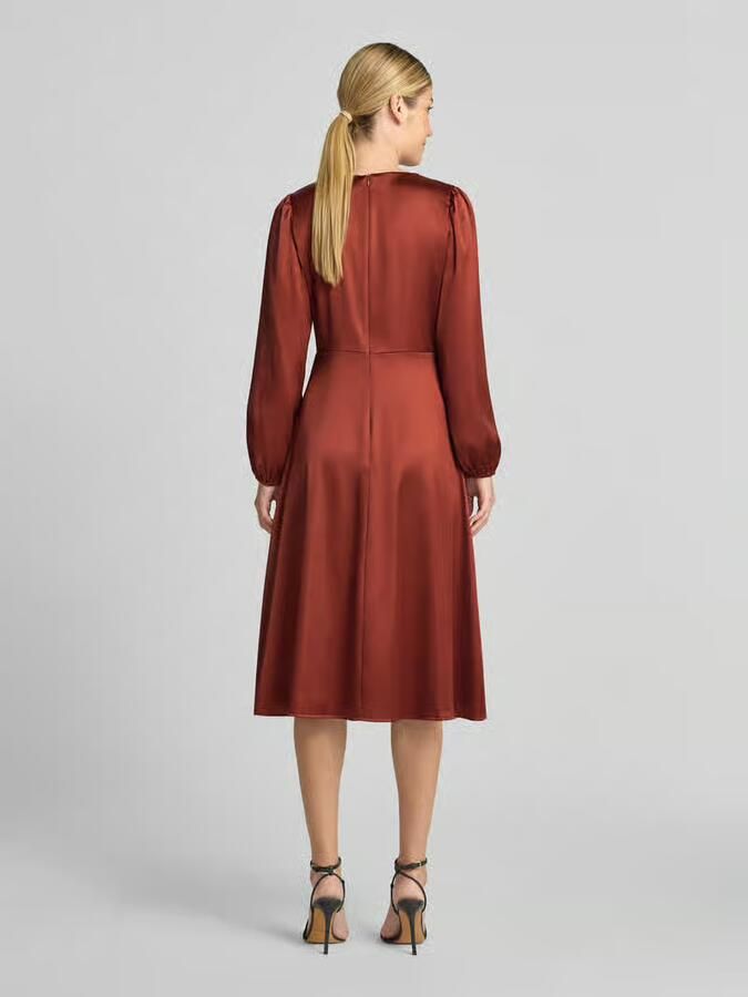Christian Berg Woman Selection Midi-jurk van satijn met druppelvormige hals - Foto 3