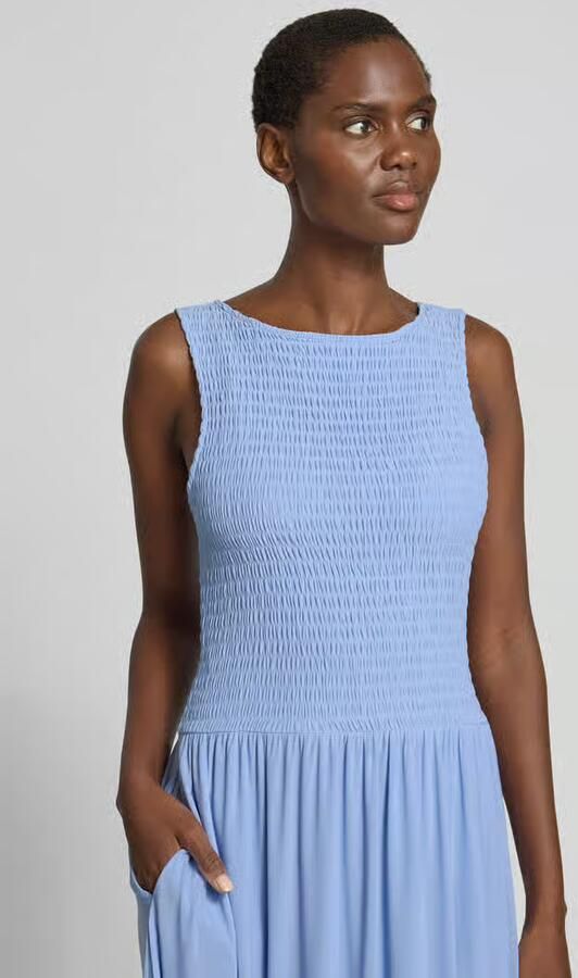 Christian Berg Woman Selection Midijurk van mesh met smokdetails