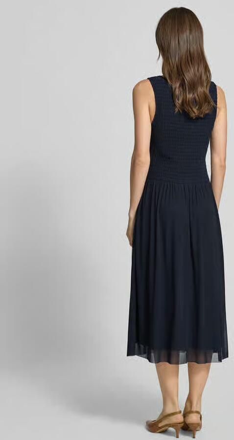 Christian Berg Woman Selection Midijurk van mesh met smokdetails - Foto 3