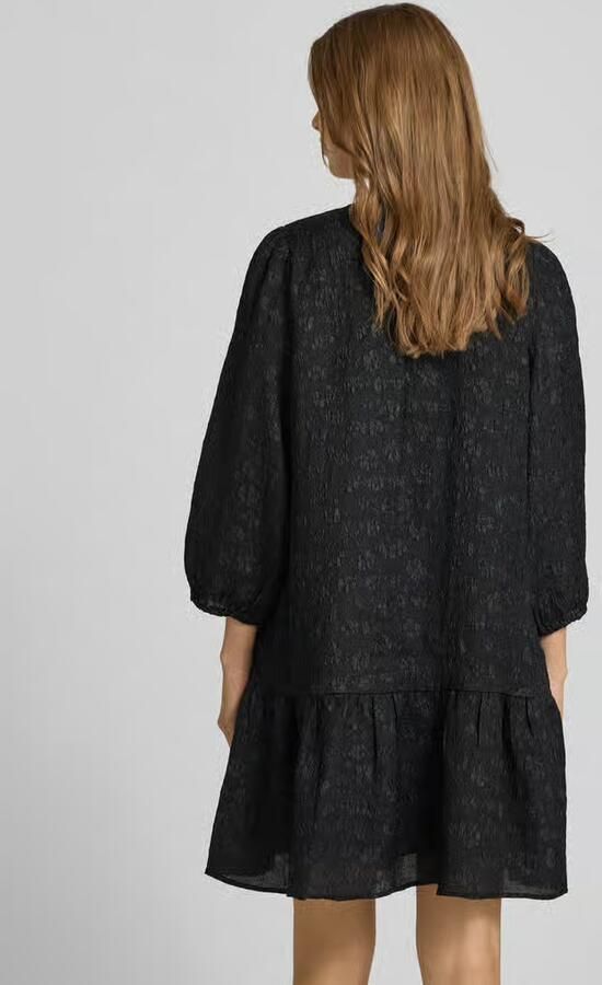 Christian Berg Woman Selection Mini-jurk in laagjeslook met 3 4-mouwen