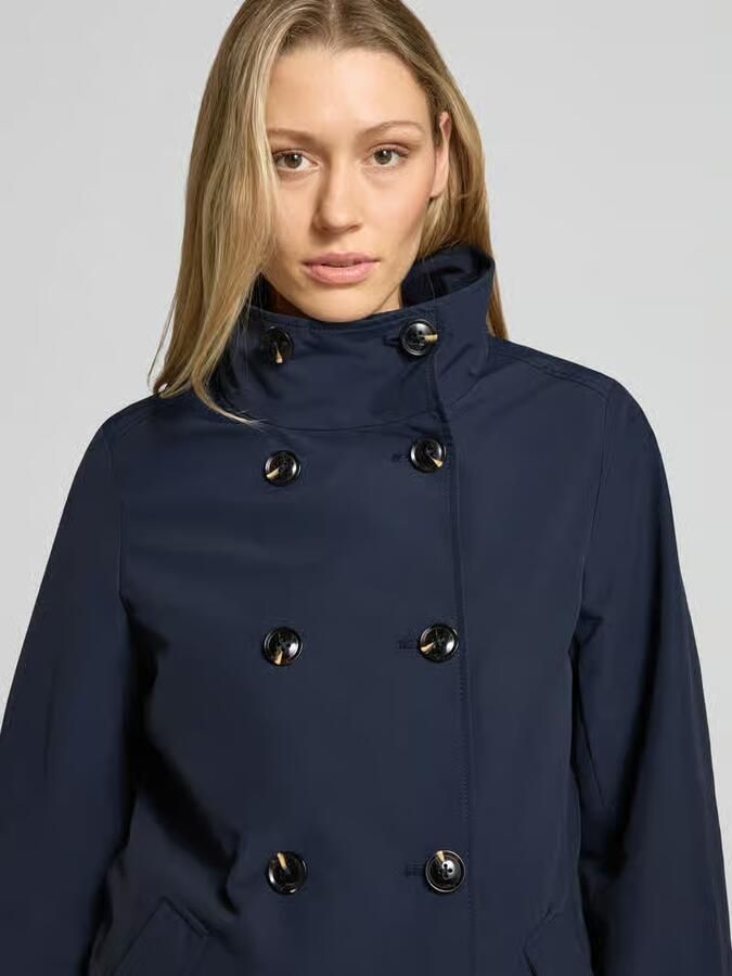 Christian Berg Woman Selection Trenchcoat met opstaande kraag en steekzakken