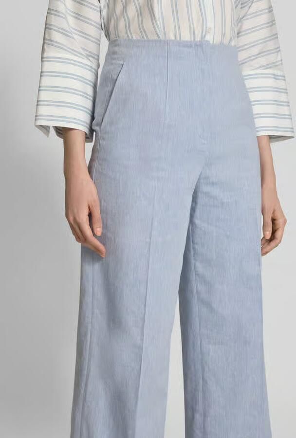 Christian Berg Woman Selection Straight leg stoffen broek met persplooien