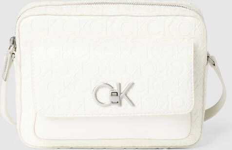 Calvin Klein Crossbody bags Re Lock Camera Bag W Flap Emb Mn in wit