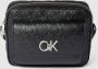 Calvin Klein Crossbody bags Re Lock Camera Bag W Flap Emb Mn in zwart - Thumbnail 3