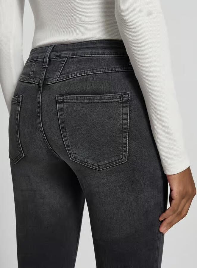 Closed Flared fit jeans in 5-pocketmodel