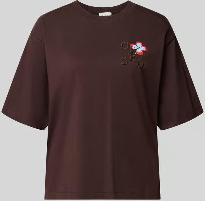 Closed oversized fit t-shirt van puur katoen met geborduurd logo