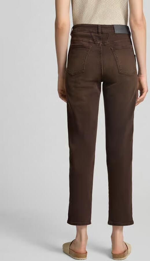 Closed relaxed fit jeans met labeldetail model 'PEDAL PUSHER'